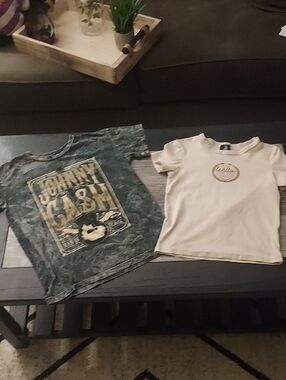 Johnny Cash Short Sleeve Tee in Gray Acid-Wash AND biege Willie Nelson Tee